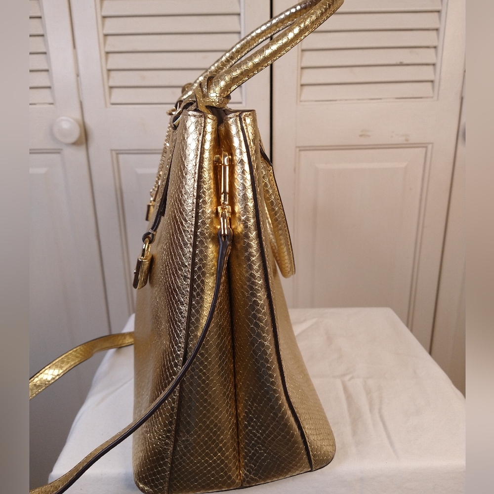 Michael Kors Gold Tote Bag - Picture 6 of 16